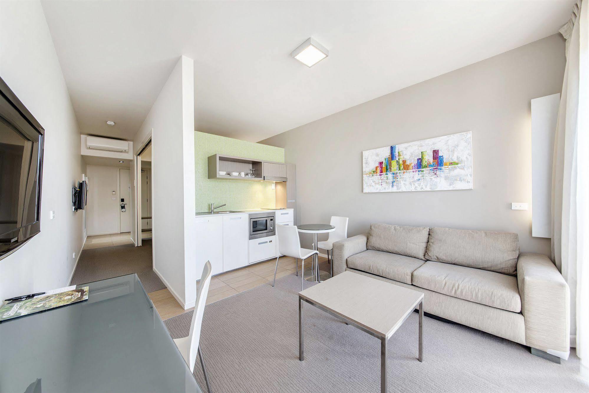 Апарт готель Abode Gungahlin Канберра Екстер'єр фото